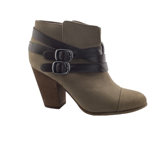 Carlos By Carlos Santana Helene Short Buckle Booties Size‎ 6.5 - Picture 1 of 8